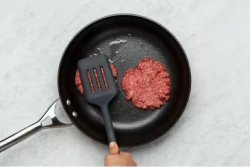 Forming beef patties